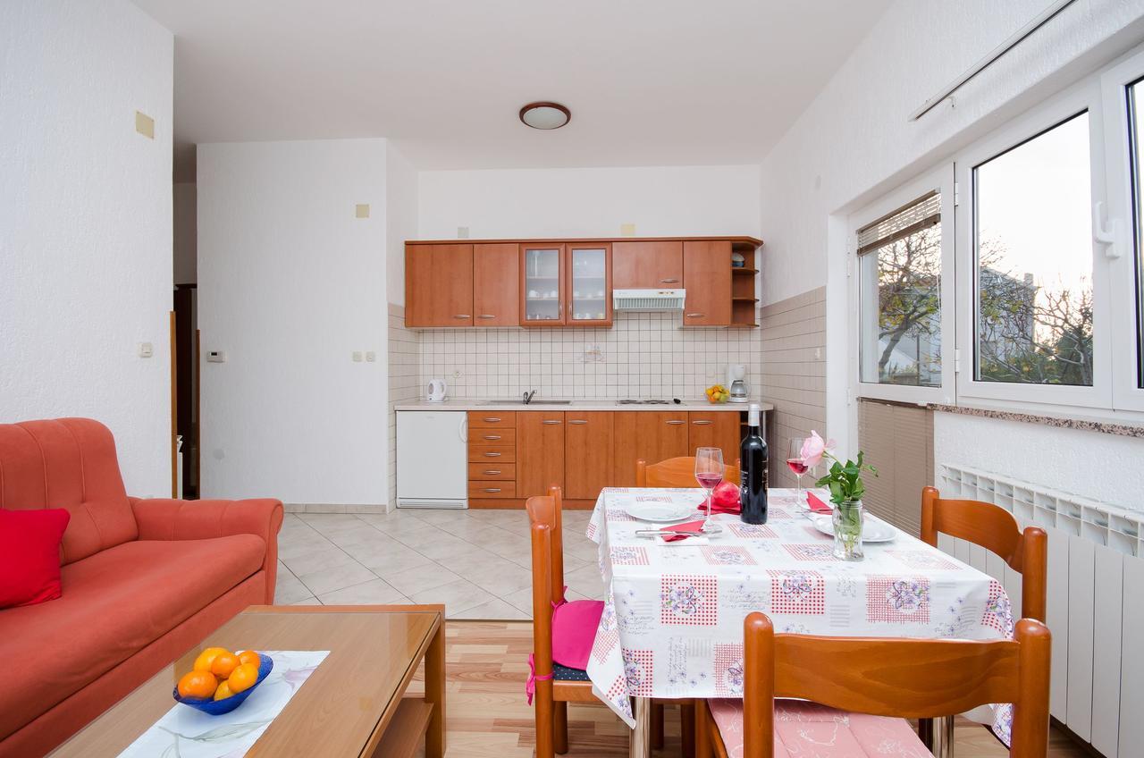 Apartments Krunoslav Punat Exterior foto